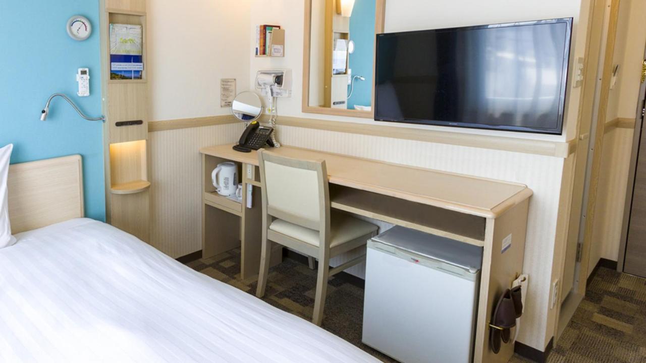 Toyoko Inn Matsudo Eki Higashi Guchi Exterior foto